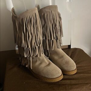 Koolaburra Sheepskin Fringed Boots Nwot 10